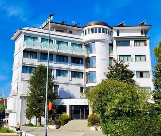 Hotel Napoleon-1